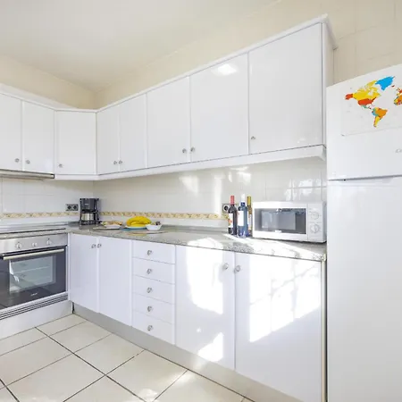 ヴィラ Carola - Plusholidays